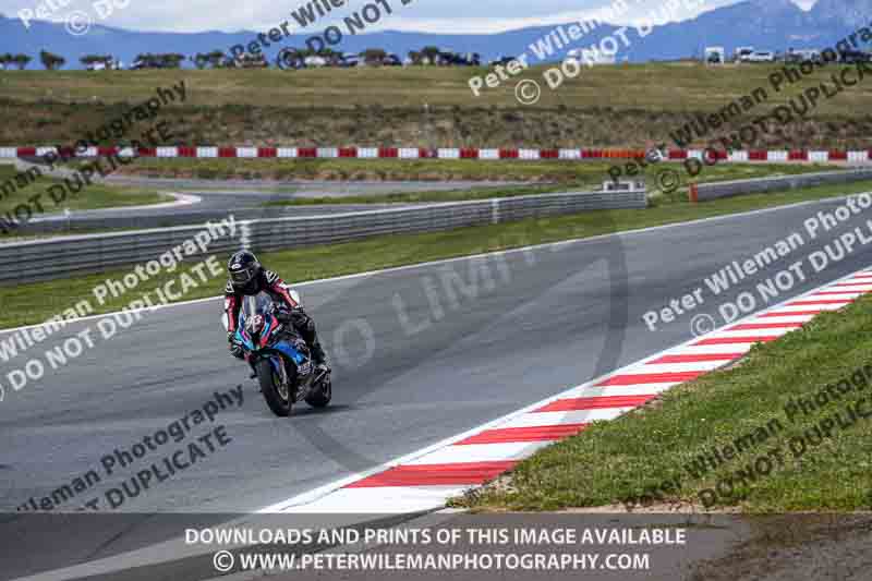 cadwell no limits trackday;cadwell park;cadwell park photographs;cadwell trackday photographs;enduro digital images;event digital images;eventdigitalimages;navarra;no limits trackdays;peter wileman photography;racing digital images;trackday digital images;trackday photos